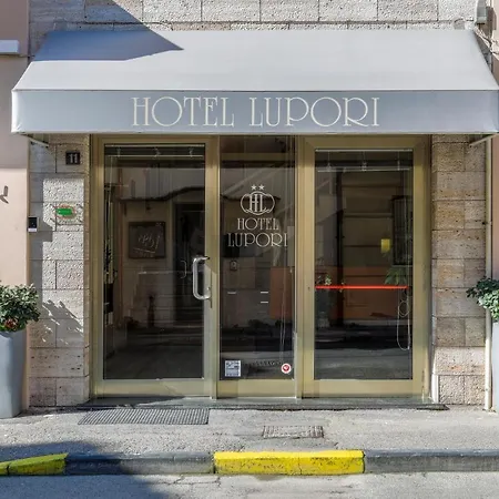 Lupori Hotel 2*
